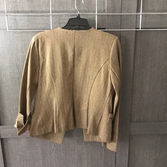 Cabi Penny Blazer — Herringbone Fleck Tan - Size M - Picture 2 of 2